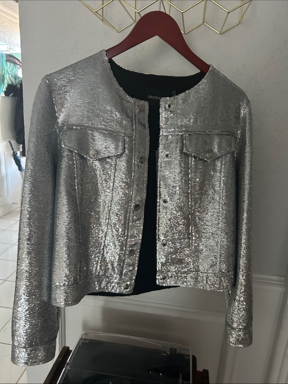 Dolce& Cabo Crop Sequined Jacket size small never worn with tags-